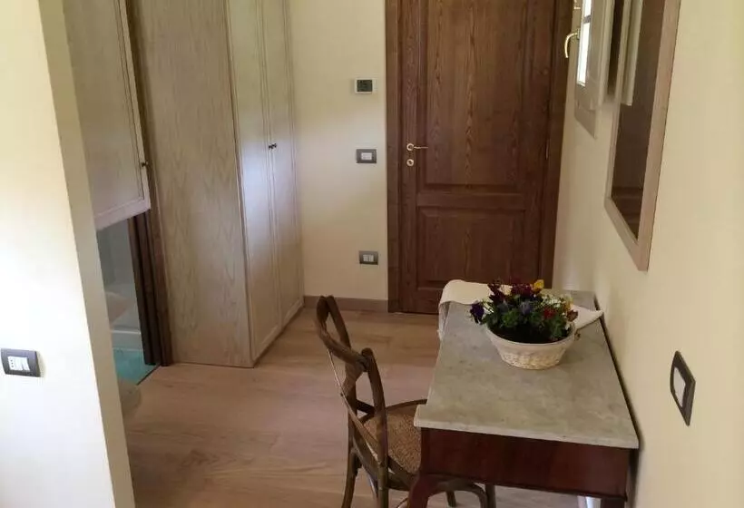 هتل Agriturismo Terrarossa