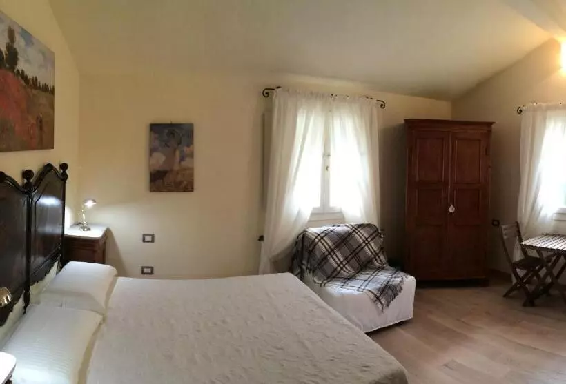 هتل Agriturismo Terrarossa