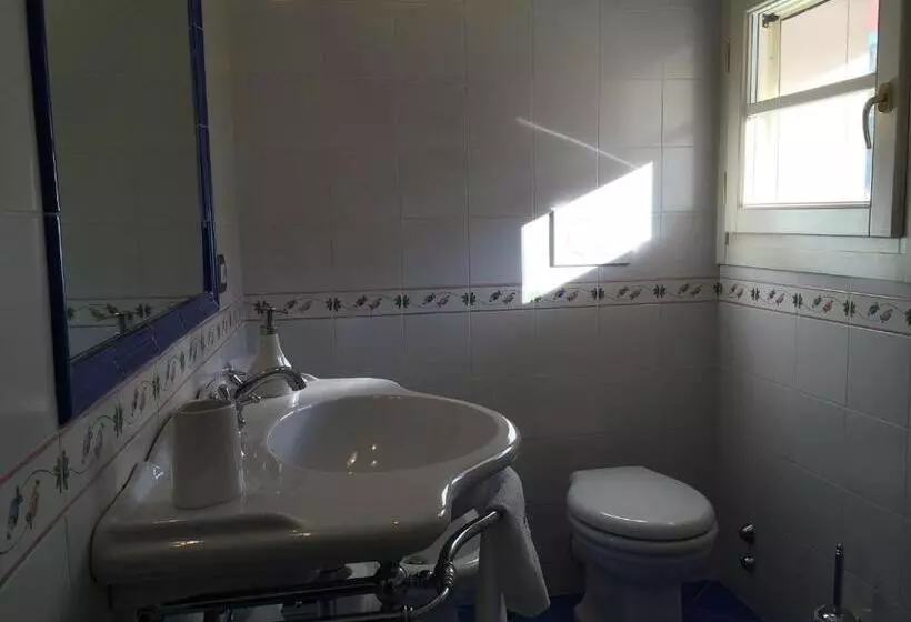 هتل Agriturismo Terrarossa