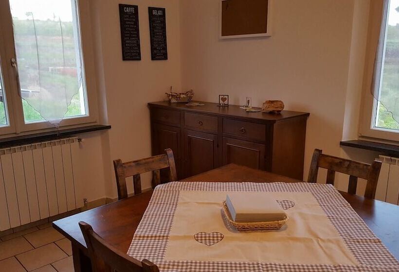 فندق B&b Podere Montese