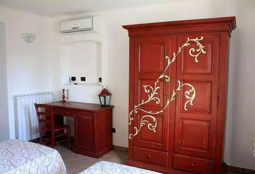 Hotelli B&b Podere Montese