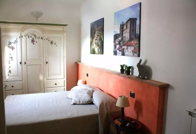 Hotelli B&b Podere Montese
