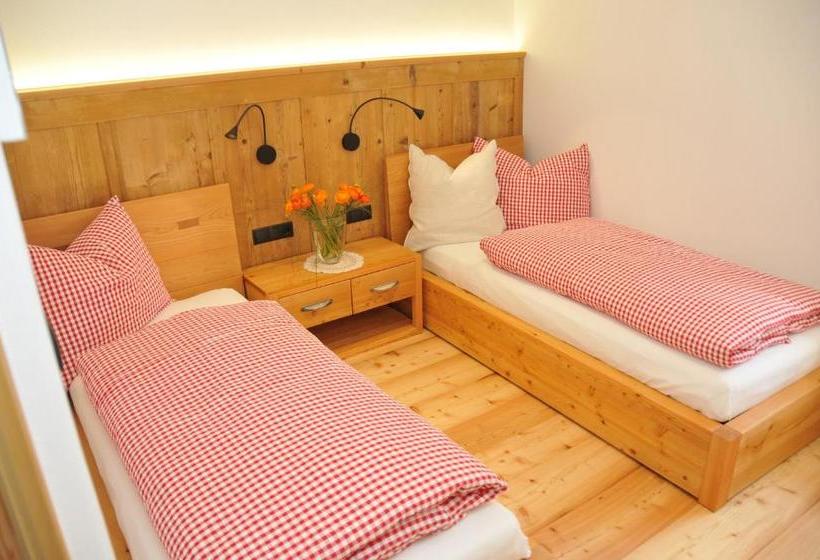 Отель Lindemair