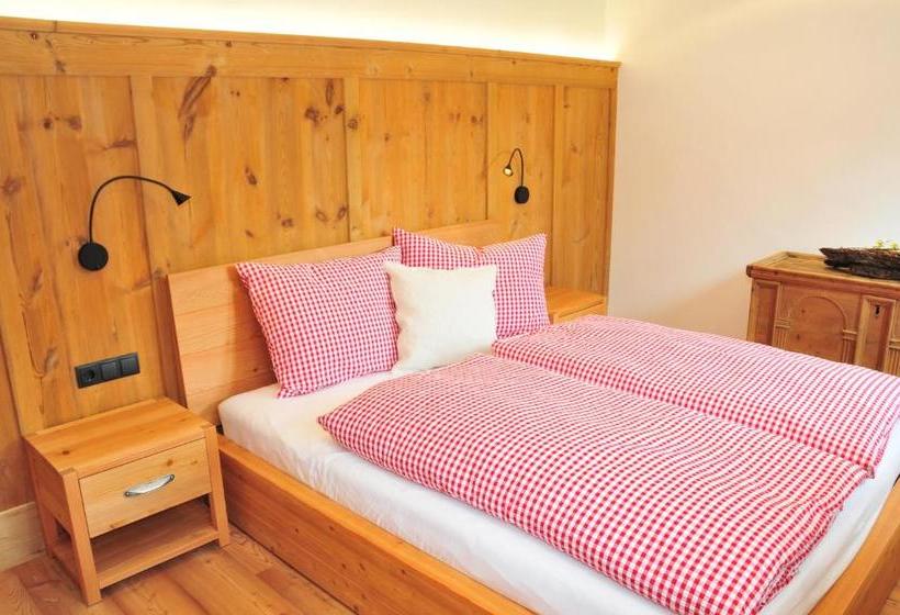 Отель Lindemair