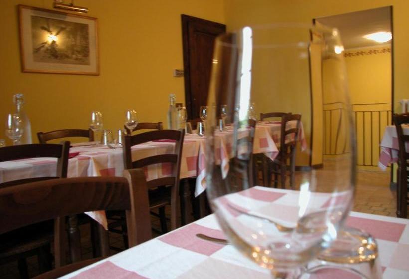 בית מלון כפרי Agriturismo Casa Garello