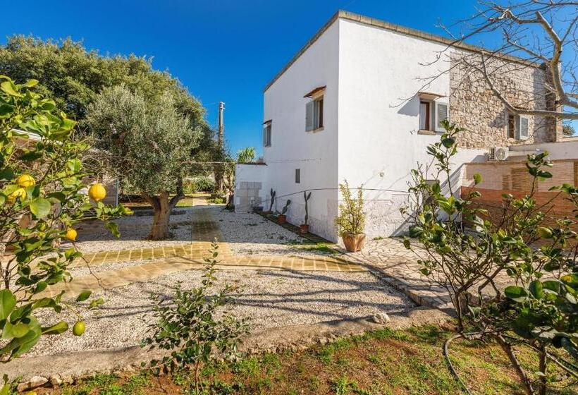 هتل Agriturismo Masseria Carrone