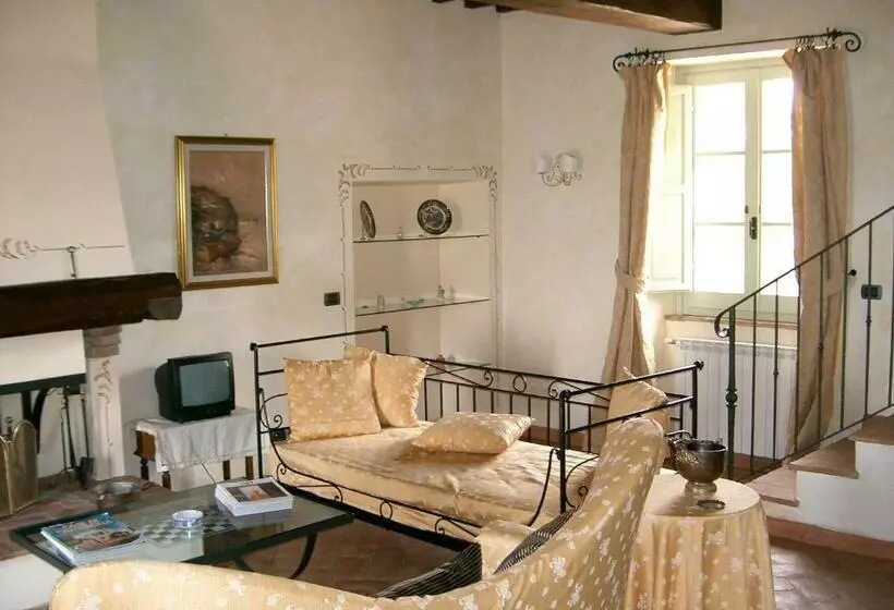 ホテル La Fonte Carducciana