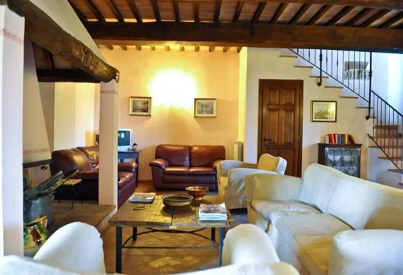 ホテル La Fonte Carducciana