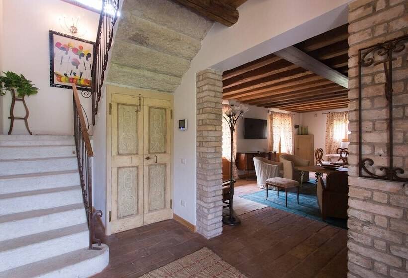 بنسيون La Casa Di Campagna