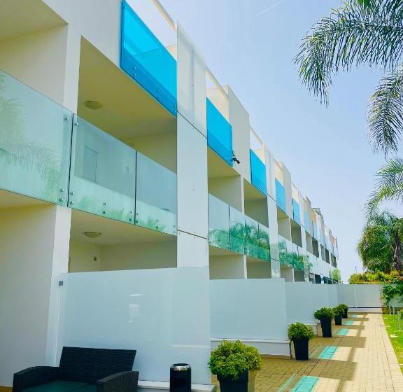 Vespucci Apartments Torre Lapillo