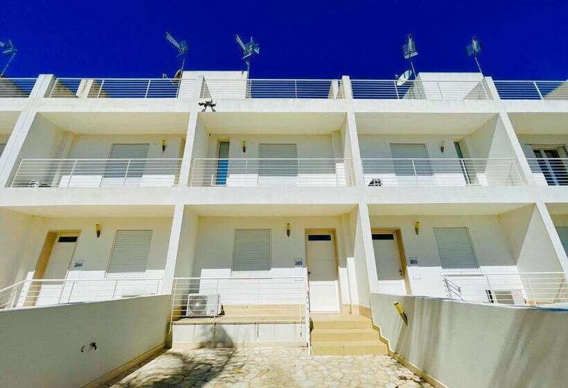 Vespucci Apartments Torre Lapillo