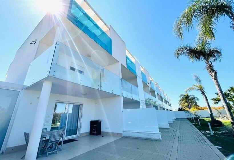 Vespucci Apartments Torre Lapillo