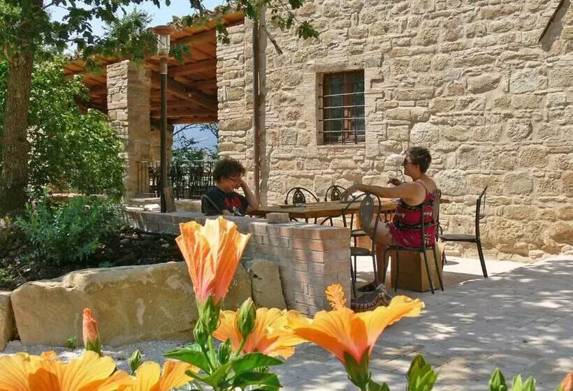 Retkeilymaja Locanda Dell Istrice