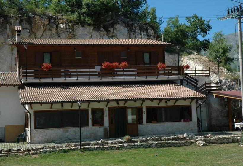 ホテル Agriturismo Miralago