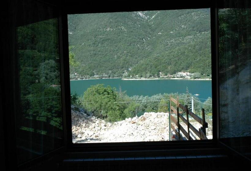 ホテル Agriturismo Miralago