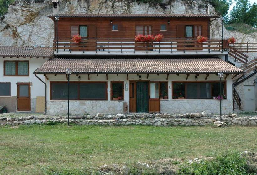 ホテル Agriturismo Miralago