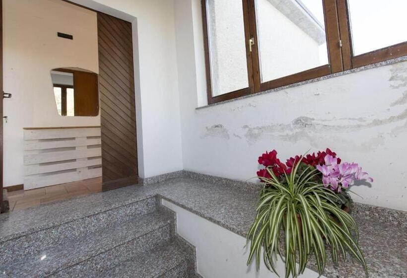 Отель Farmstay Agriturismo La Fonte