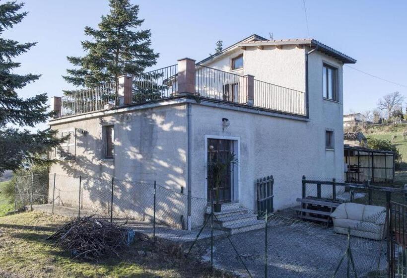 Отель Farmstay Agriturismo La Fonte