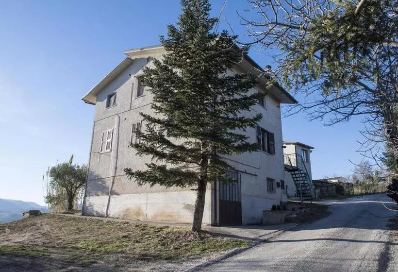 ホテル Farmstay Agriturismo La Fonte