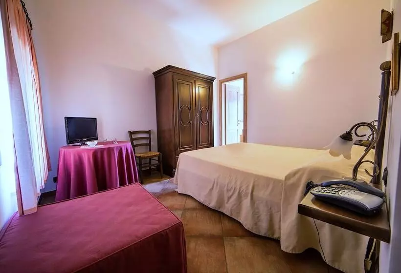 Hotelli Principe Di Aragona