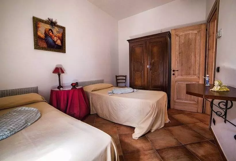 Hotelli Principe Di Aragona