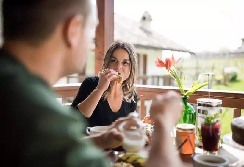 Majatalo Weingut Weidlhof   Suite & Breakfast   Vacation For Wine Lovers