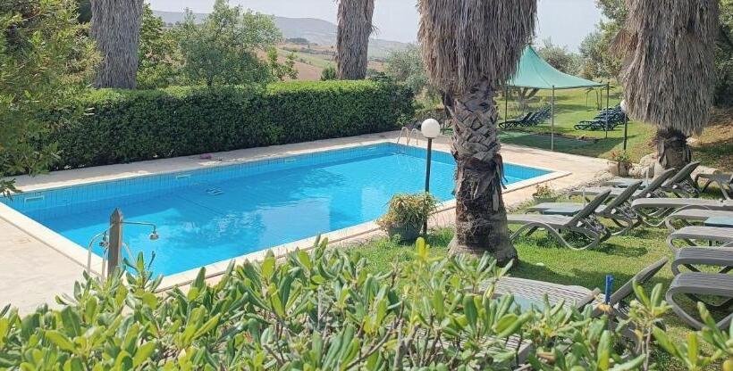 בית מלון כפרי Agriturismo Giannavi