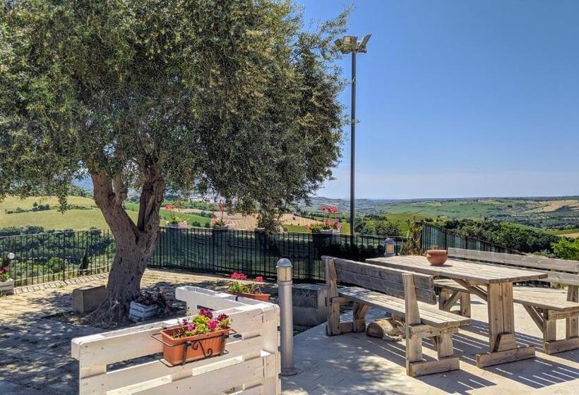 בית מלון כפרי Agriturismo Giannavi