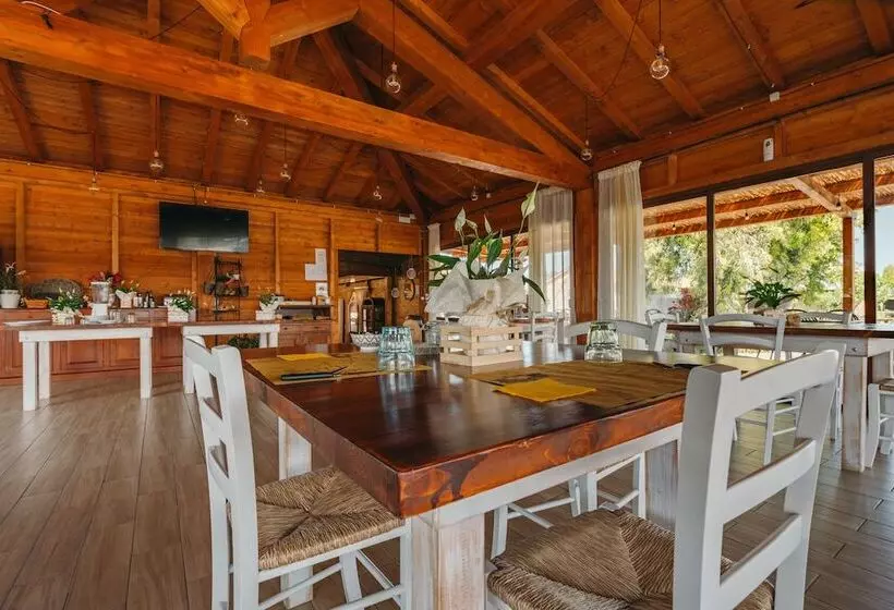 هتل Agriturismo Il Laghetto