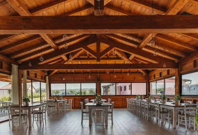 هتل Agriturismo Il Laghetto