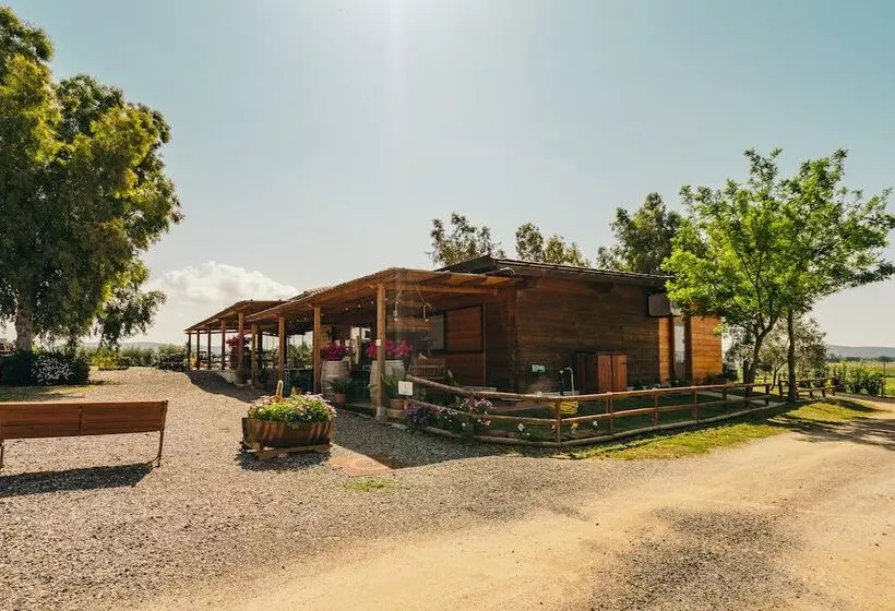 هتل Agriturismo Il Laghetto