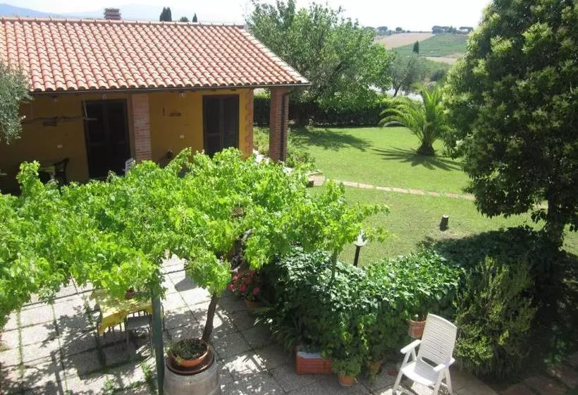 Hotelli Agriturismo La Carlina