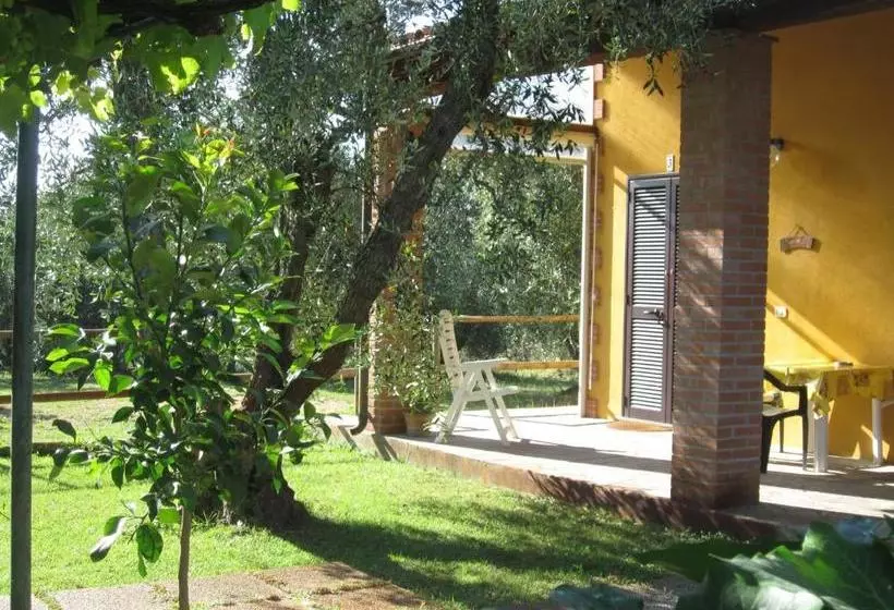 Hotelli Agriturismo La Carlina