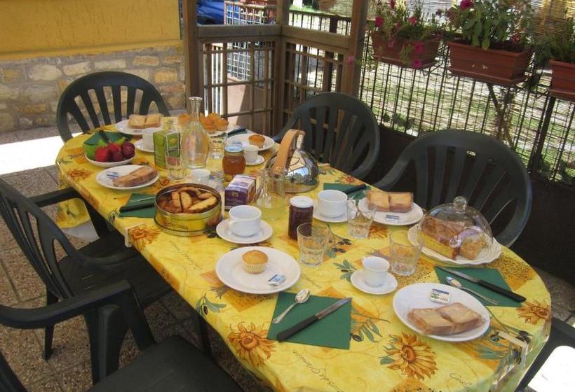 فندق Agriturismo La Carlina