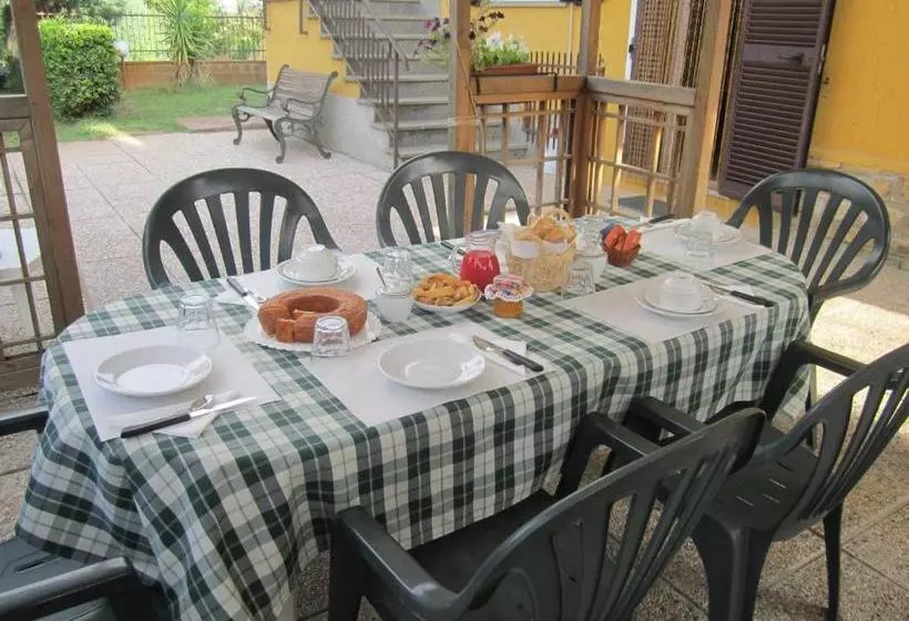 Hotelli Agriturismo La Carlina
