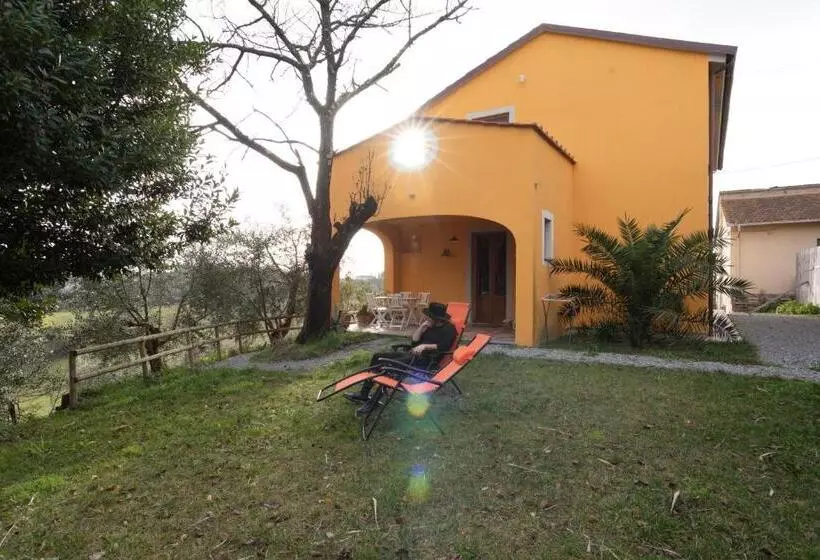Hotelli Agriturismo La Pineta