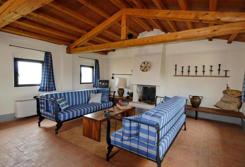 Отель Agriturismo Pian Del Tevere
