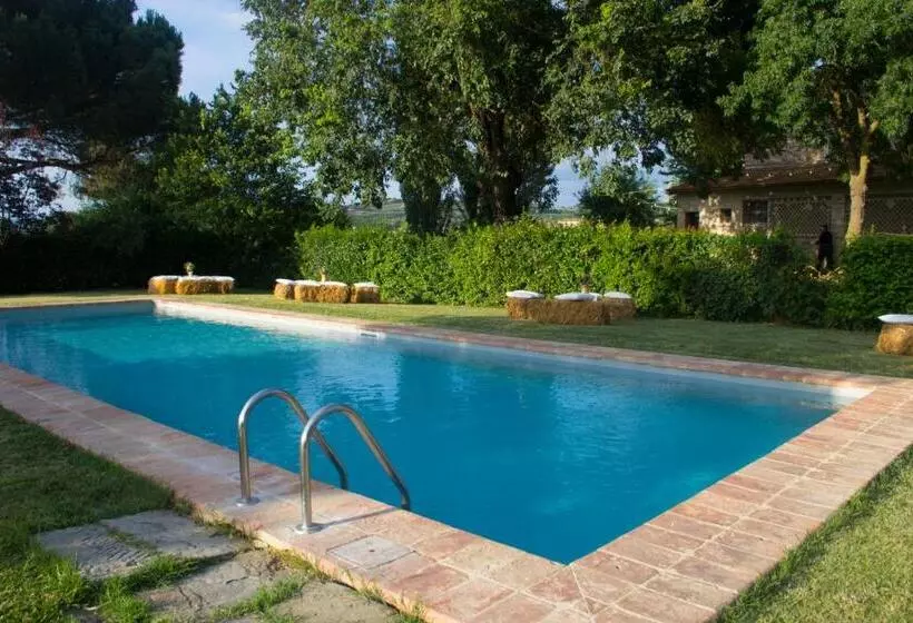 ホテル Agriturismo Pian Del Tevere