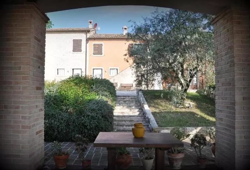 هتل Rustico Del Conero