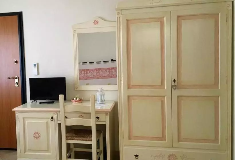 Majatalo Meravisola Costa Rei