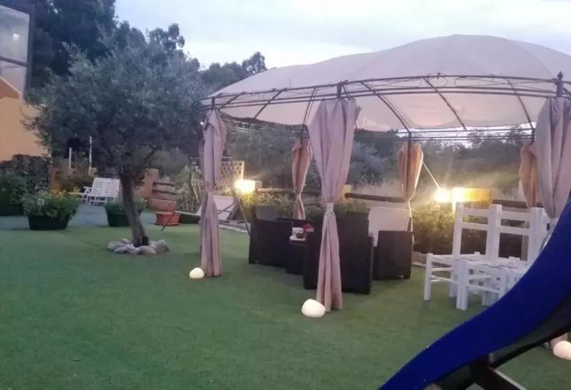 Majatalo Meravisola Costa Rei