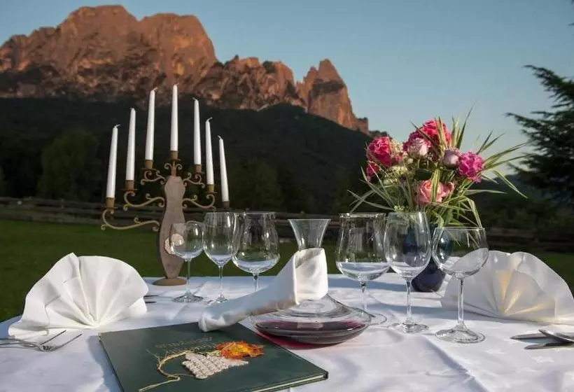 Retkeilymaja Gasthof Zum Schlern