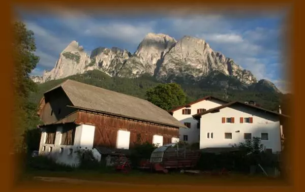 Retkeilymaja Gasthof Zum Schlern