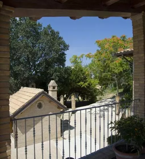 Hotelli Agriturismo Aqua Viva