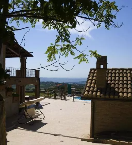 Hotelli Agriturismo Aqua Viva