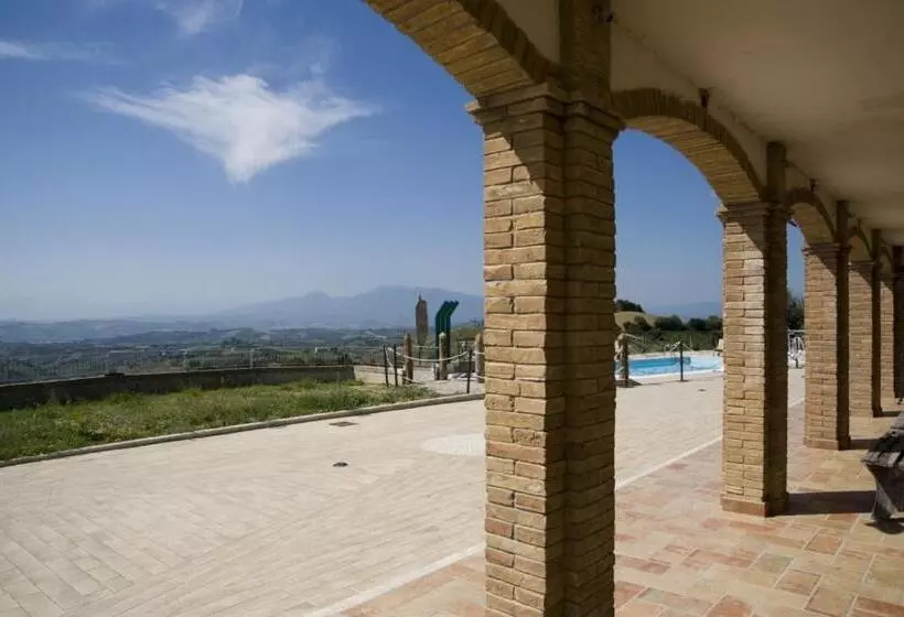 Hotelli Agriturismo Aqua Viva