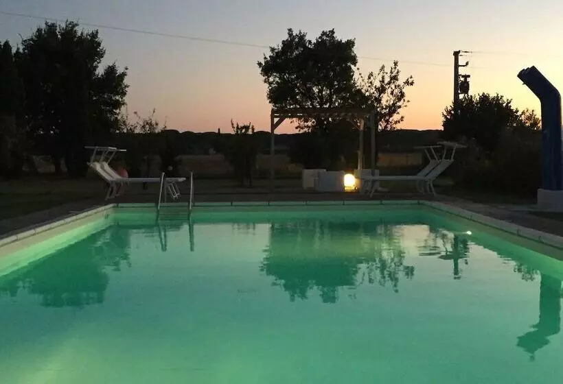 هتل Agriturismo Beveraggio