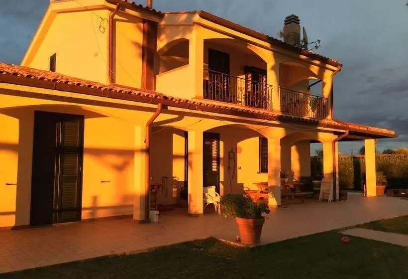 هتل Agriturismo Beveraggio