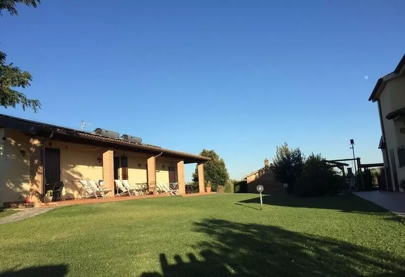 هتل Agriturismo Beveraggio