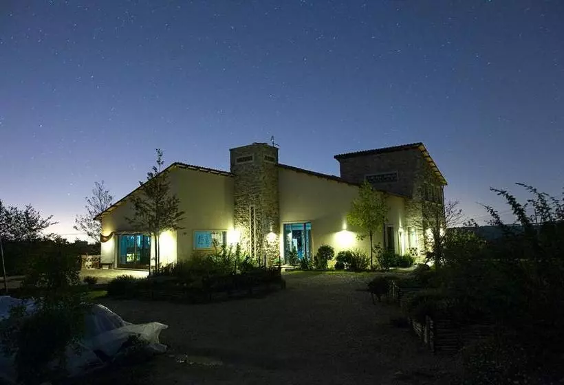 Hotelli Agriturismo Cignale